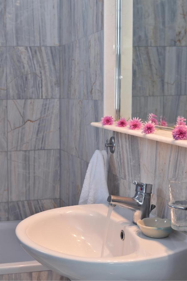 Tonia Apartments Paros 克里希阿克提 外观 照片